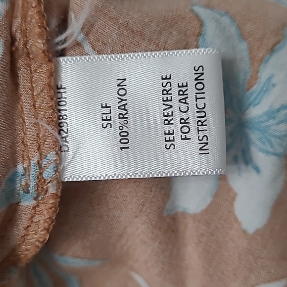 Baltic Born Adria Tan Dress with Blue & White Floral Print size Large - Picture 6 of 9